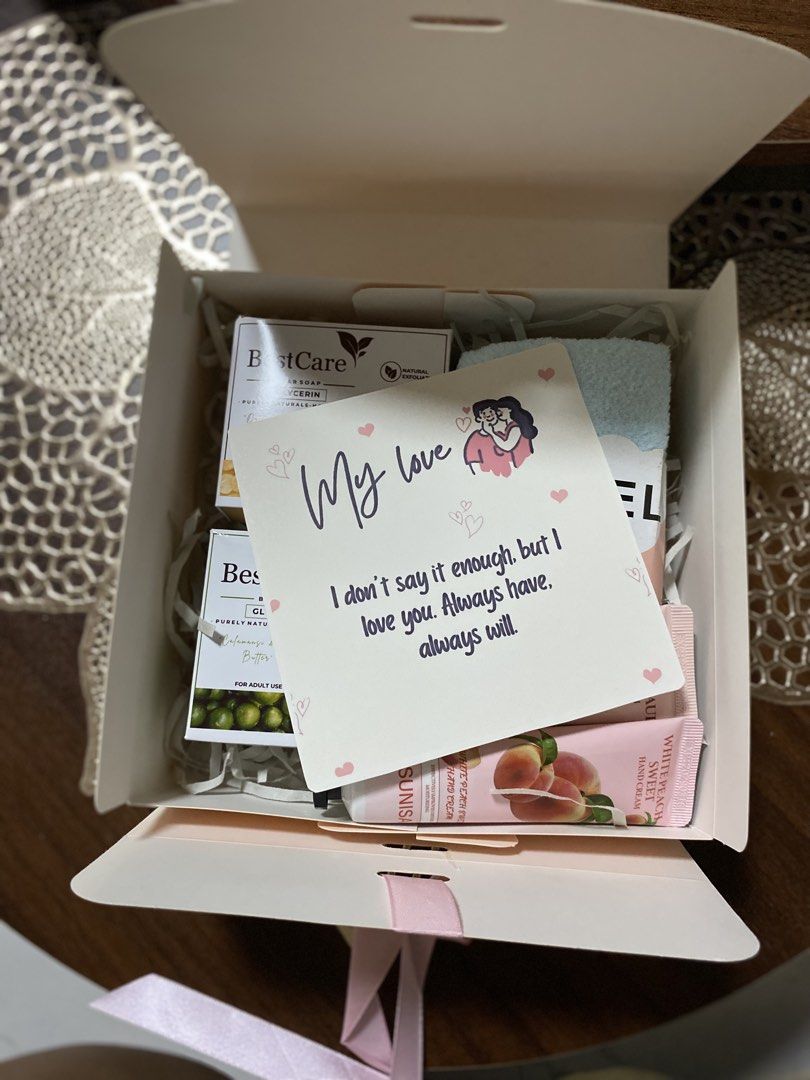 BestCare GiftBox FREE CUSTOMIZED LETTERS (Category: Body Care) located in Cabuyao City. Submitted by curiovault_onlineshop2024 (Listing ID 1463568697, Image 2). Description: BestCare Gift Box White/pink Box 2 natural soaps (choose from the 3 variant) 2 handcream 1 handtowel FREE CUSTOMIZED LETTERS.