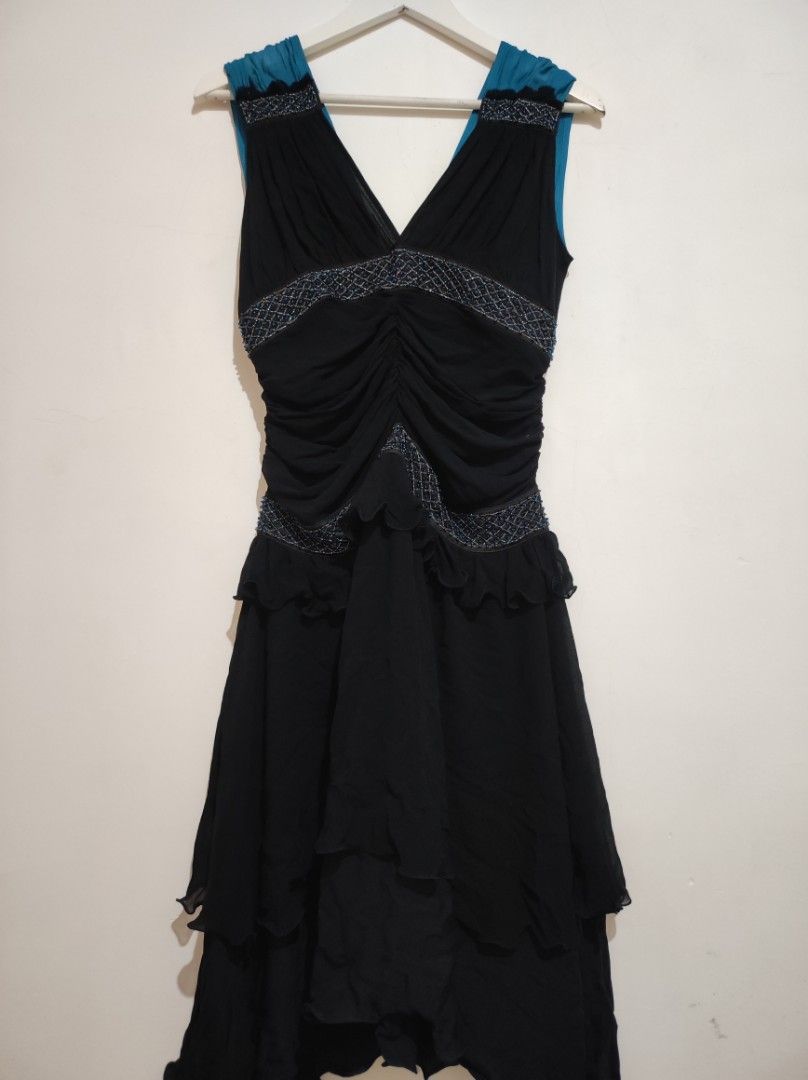 Black & teal ruffled/sequin dress (Category: Evening dresses & gowns) located in Tagum. Submitted by sirenandsilk (Listing ID 1463696078, Image 1). Description: .