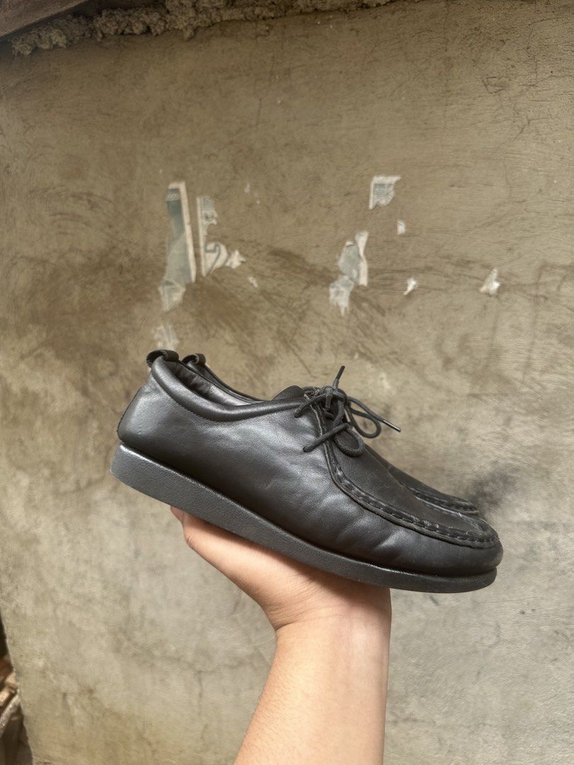 Black Leather Lace-up Shoes (Category: Casual Shoes) located in Lapu Lapu. Submitted by gabocamaon03138 (Listing ID 1463715121, Image 1). Description: - Classic black leather shoes - Secure lace-up style - Durable sole with good grip - Comfortable for everyday wear - Ready for a new home /Clark wallabies inspired .