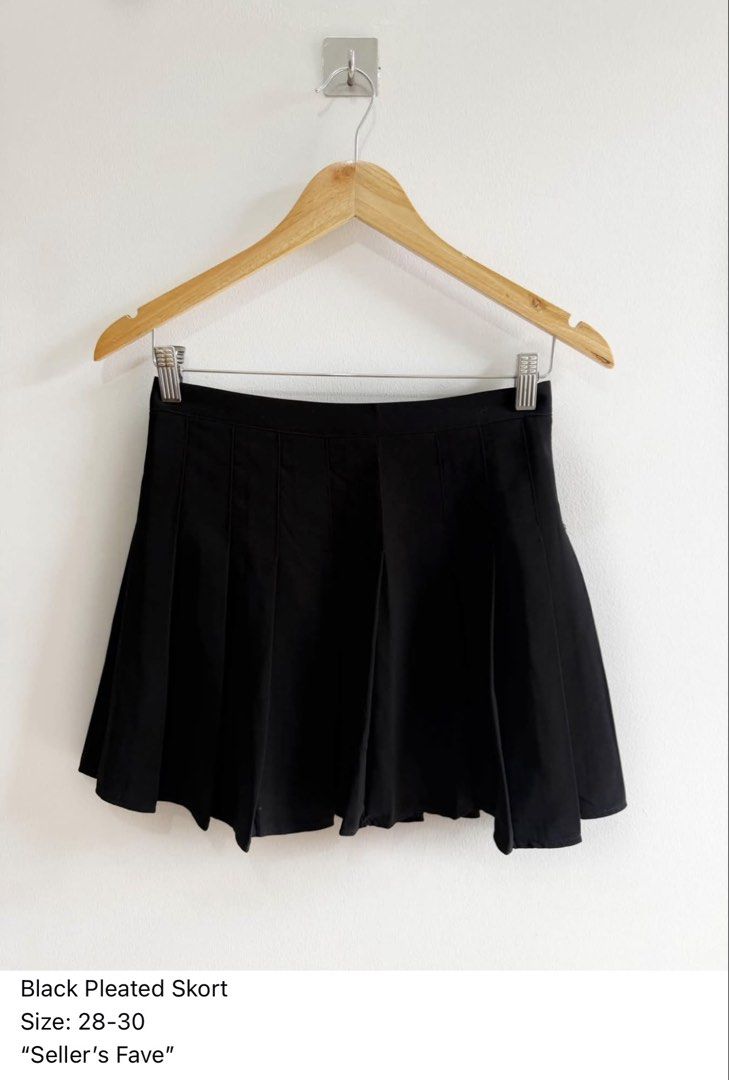 Black Pleated Skirt Size 28-30 (Category: Skirts) located in Paranaque City. Submitted by closetcoph (Listing ID 1463607830, Image 1). Description: - Classic black pleated skirt - Fits waist sizes 28 to 30 - Ideal for school uniforms or casual outfits - Easy to pair with any top - Wardrobe essential.