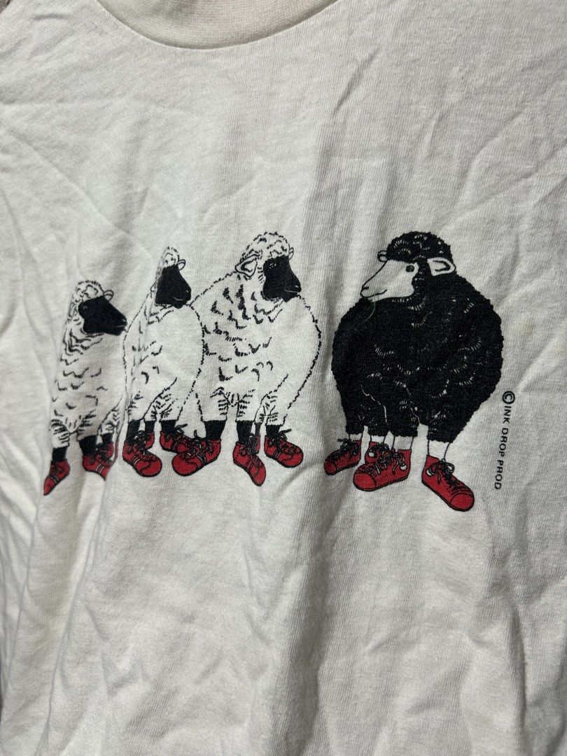 black sheep sa pamilya crazy shirt (Category: Tshirts & Polo Shirts ) located in Naga. Submitted by babyneptune (Listing ID 1463692160, Image 2). Description: verrygood conditio kung black ship ka sa fam nyo baka para sayo to.