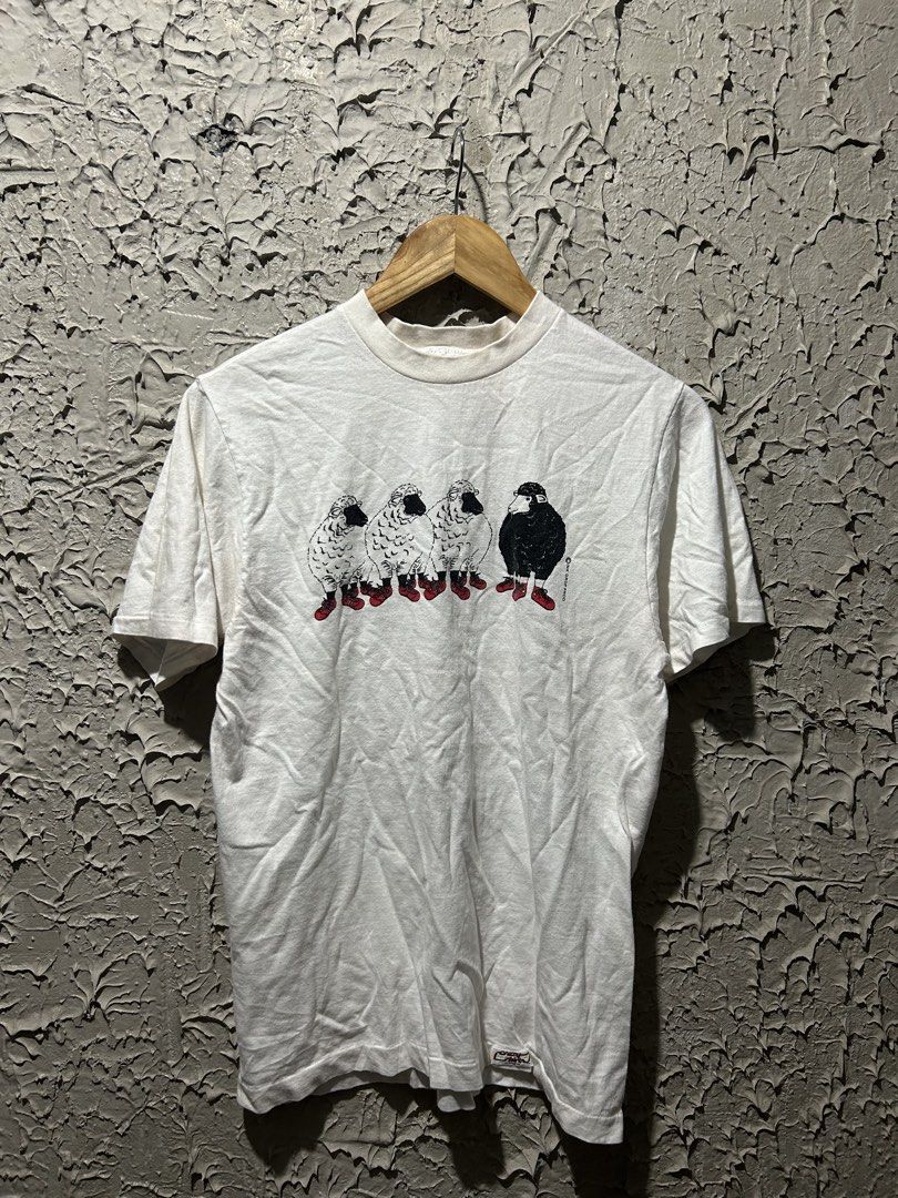 black sheep sa pamilya crazy shirt (Category: Tshirts & Polo Shirts ) located in Naga. Submitted by babyneptune (Listing ID 1463692160, Image 1). Description: verrygood conditio kung black ship ka sa fam nyo baka para sayo to.