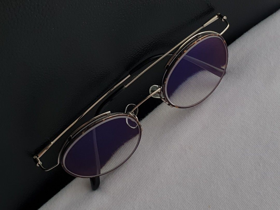 BLU Classic Round Eyeglass Frame (Category: Sunglasses & Eyewear) located in Quezon City. Submitted by WasalakTwo (Listing ID 1463661011, Image 1). Description: Bought in Japan Durable and high quality Goodcondition Clean and presentable Lens are graded, but replaceable Open for delivery nationwide Front Width 13.5cm Front Height 4.4cm.