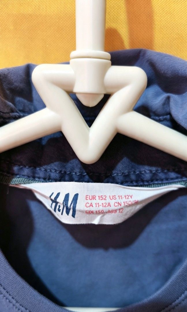 Blue Longsleeves (Category: Longsleeves) located in Bacoor. Submitted by kaykay858 (Listing ID 1463652581, Image 2). Description: Bagong bago pa po ito. Fixed price! for adults size XS. GOWWW ✨🍀🫶.