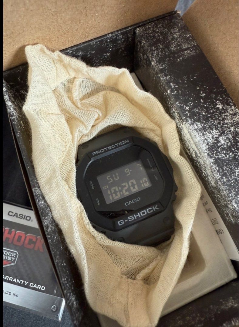 BNEW Casio G-Shock Watch (Category: Men's Watches) located in Batangas. Submitted by gaprelovedthings (Listing ID 1463739432, Image 2). Description: - G-Shock Digital Watch - Original Price: P6,443 - Selling Price: P5,000 - Includes Original Box - Ideal for everyday wear.