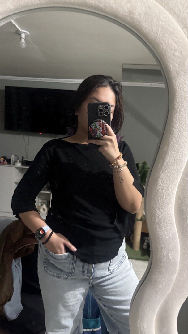 Boat Neck Bell Sleeves Knitted Top (Category: Others Tops) located in Quezon City. Submitted by dinesaur (Listing ID 1463659382, Image 1). Description: Model bust 38B Waist 33 Med-Large body frame.
