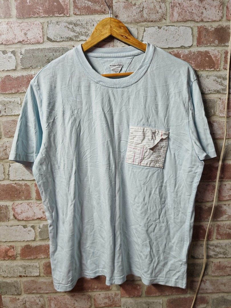 Bottega envelop pocket tee (Category: Luxury Apparel) located in Santa Cruz. Submitted by ukayhuntworldwide (Listing ID 1463683040, Image 1). Description: .