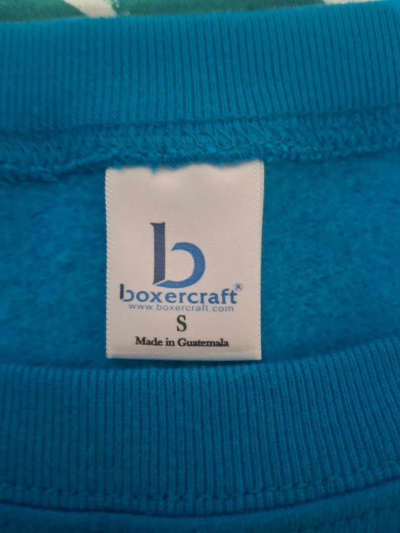 Boxercraft Blue Great Lakes Graphic Sweatshirt Size S (Category: Coats, Jackets and Outerwear) located in Manila. Submitted by oddcat_ccd2d5 (Listing ID 1463628843, Image 2). Description: Blue sweatshirt with Great Lakes graphic - Front pocket - Size S.