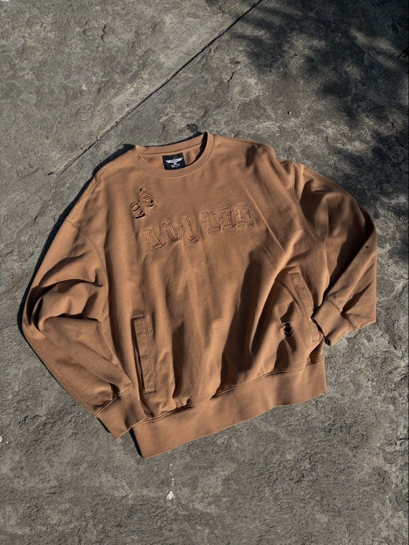 Boy London Sweatshirt (Category: Coats, Jackets and Outerwear) located in Manila. Submitted by legitimate100percent (Listing ID 1463720087, Image 1). Description: Boy london sweatshirt Size medium on tag Dimes 25x28 (WidthxLength) Used but not abused .