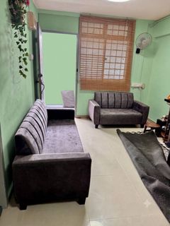 (Category: ) located in . Submitted by aura_furniture1 (Listing ID 1463568627, Image 1). Description: .