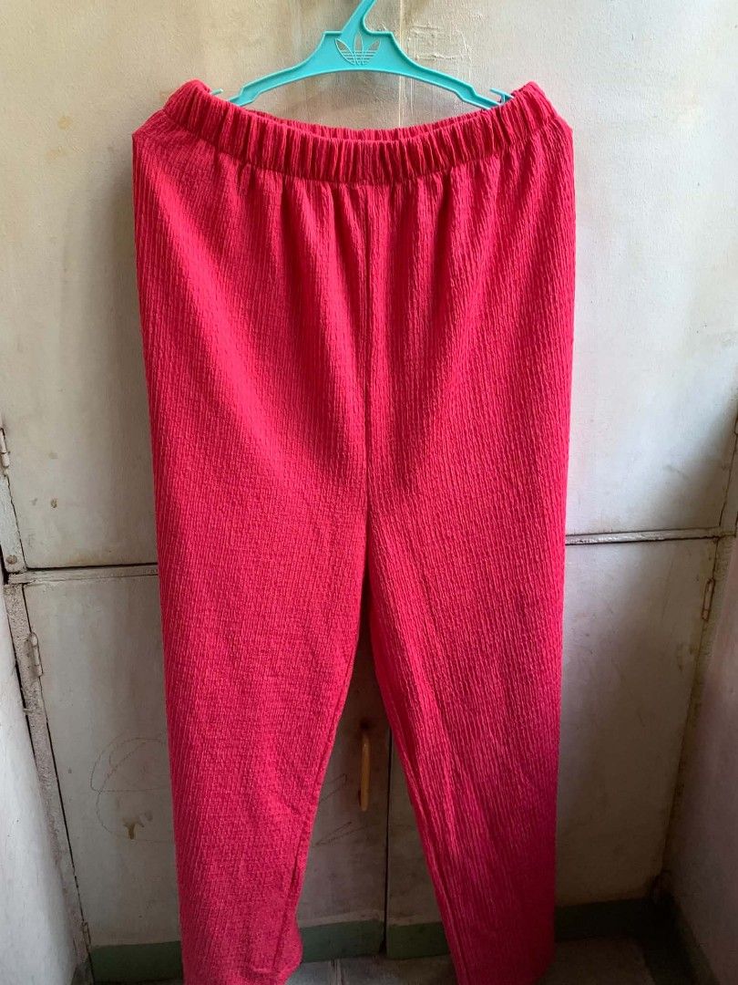 Bright Pink Textured Elastic Waist Pants (Category: Jeans) located in Manila. Submitted by usagichan_rabbit (Listing ID 1463573588, Image 1). Description: - Vibrant bright pink pants - Textured fabric for added detail - Comfortable elastic waistband - Full length design - Ideal for casual outings or relaxing at home see through - Versatile and easy to pair with various tops small to medium .
