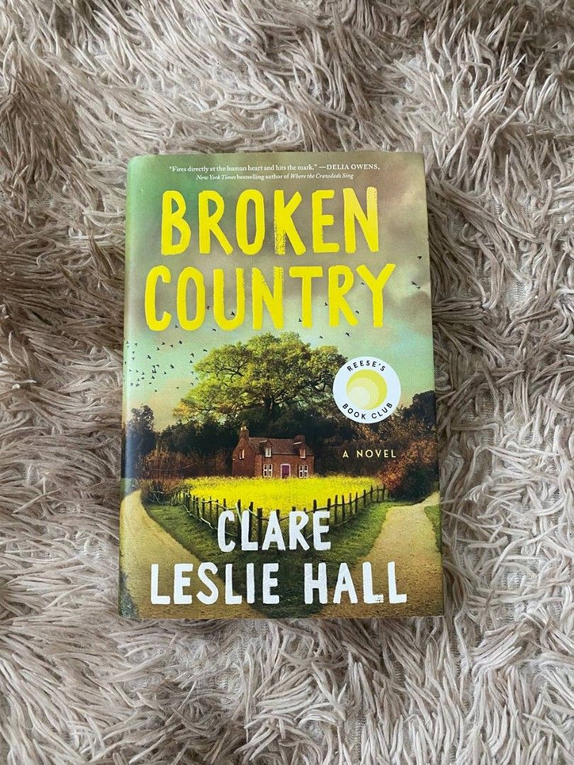 Broken Country by Clare Leslie Hall - Hardbound (Category: Storybooks) located in Cainta. Submitted by bitsandbinding (Listing ID 1463634103, Image 1). Description: Very good condi. PAYO | NO COD MOD: Lalamove, J&T Delivery fee shouldered by buyer. No rush shipping po. Thank you. 📍Cainta, Rizal.