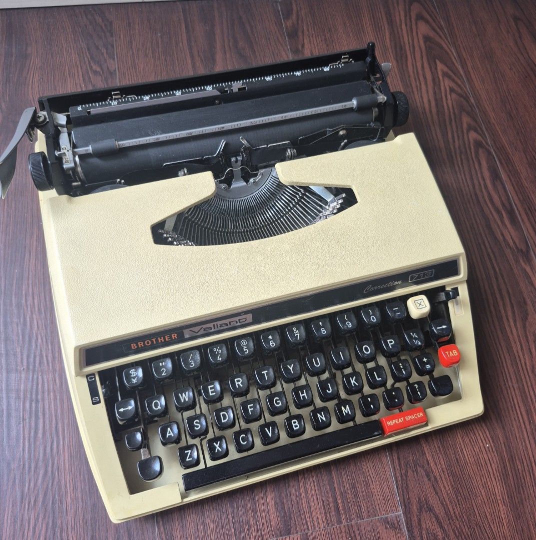 Brother Valiant 713 Typewriter with case (Category: Other Stationery & Craft) located in Manila. Submitted by shirozen26 (Listing ID 1463574910, Image 3). Description: - in good working condition, gumagana lahat ng keys - ready to use - buyer will shoulder delivery fee flaws: - may crack ang cover case sa likod at dent sa right front side (see 7th and last slide) - visible scratches.