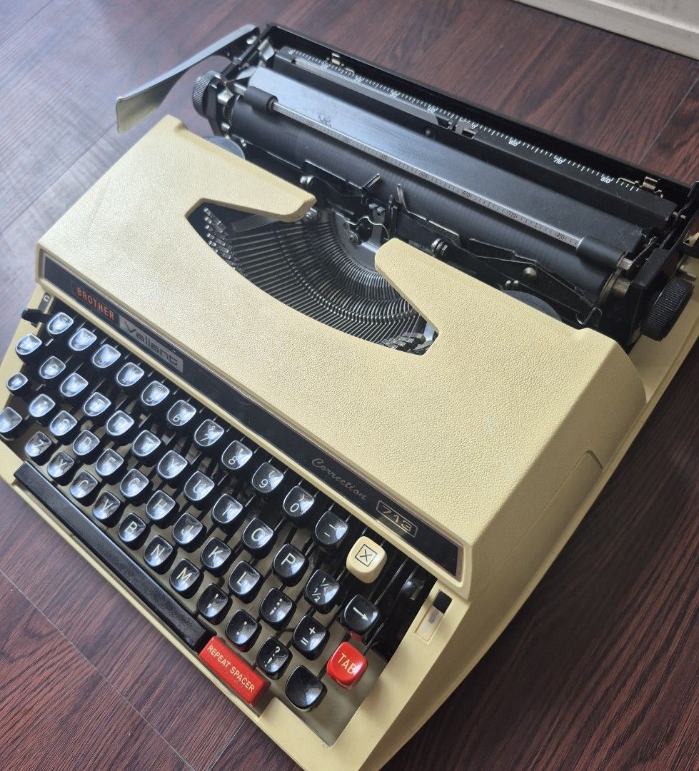 Brother Valiant 713 Typewriter with case (Category: Other Stationery & Craft) located in Manila. Submitted by shirozen26 (Listing ID 1463574910, Image 2). Description: - in good working condition, gumagana lahat ng keys - ready to use - buyer will shoulder delivery fee flaws: - may crack ang cover case sa likod at dent sa right front side (see 7th and last slide) - visible scratches.