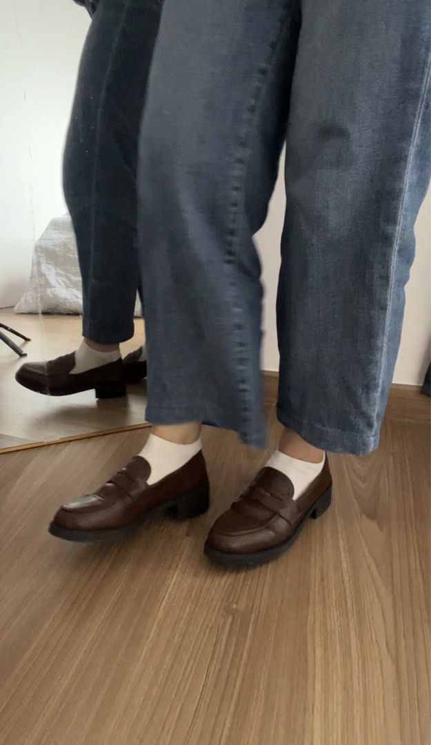 Brown Leather Loafers with Chunky Sole (Category: Loafers) located in Makati City. Submitted by warm.abc123 (Listing ID 1463663809, Image 1). Description: - Classic brown leather loafers - Modern chunky sole - Easy slip-on design - Versatile for casual and smart-casual outfits - Comfortable for daily wear - Reason for selling: Does not fit anymore.