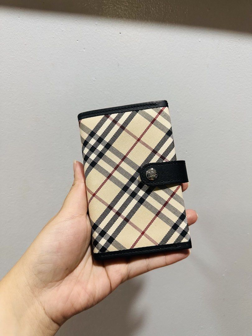 Burberry Planner/Card holder (Category: Wallets & Card holders) located in Batangas. Submitted by stopandshopforluxury (Listing ID 1463736748, Image 1). Description: Guaranteed Original 💯 No flaws, can send more photos upon request. What you see is what you get. Shipping via Lalamove, J&T, and LBC Disclaimer: This is a preloved bag. Actual condition is shown in photos. Expect normal signs of wear. Colors may slightly vary due to lighting. Please