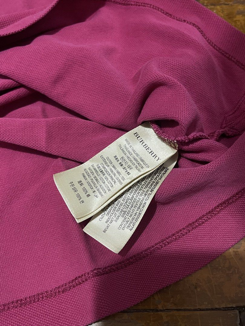 BURBERRY POLO SHIRT (Category: Tshirts & Polo Shirts ) located in Pila. Submitted by forty10finds (Listing ID 1463679389, Image 3). Description: Dimes 21x27.