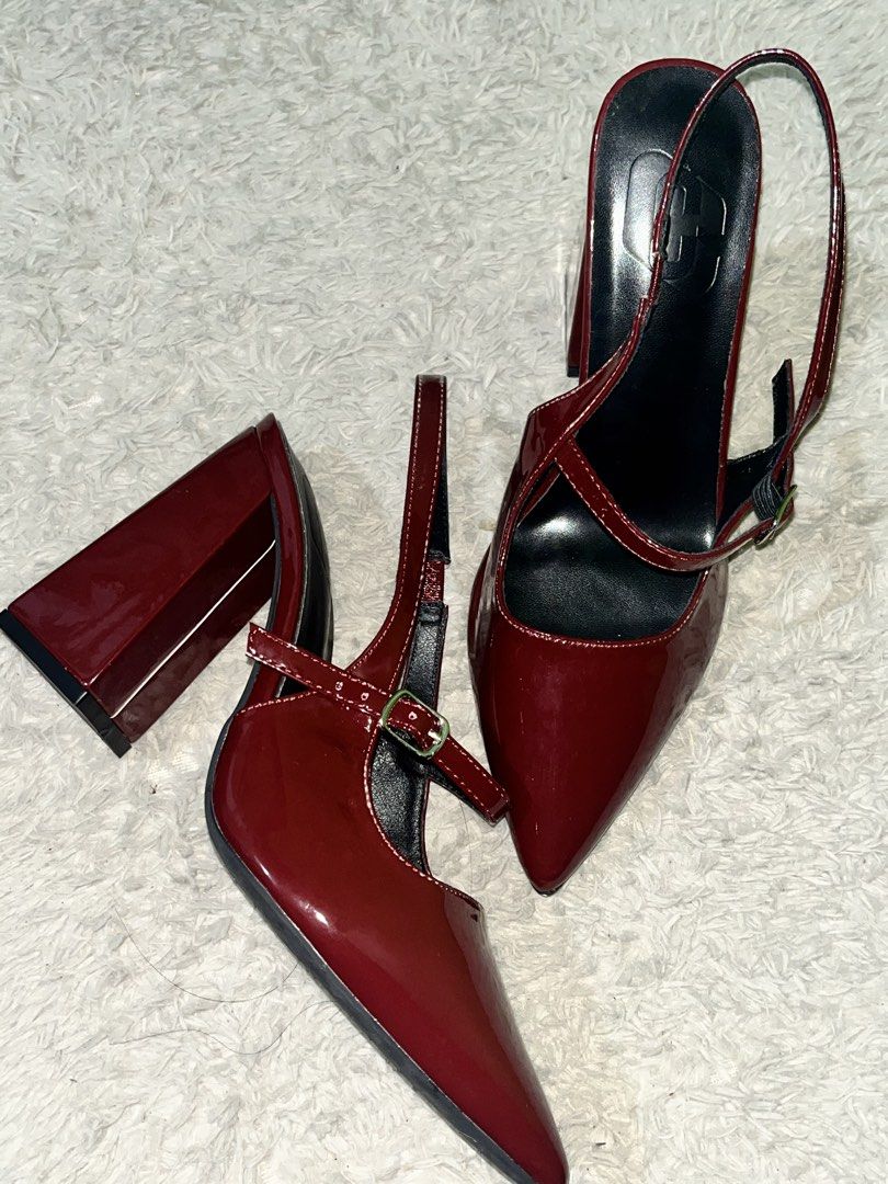 burgundy heels (Category: Heels) located in Abucay. Submitted by itsepryrory (Listing ID 1463671920, Image 2). Description: used once for graduation (no issue) looks red but its burgundy nag iba lng color dahil sa flash (darker in person) orig price: 900+ size in cm: 24-25.