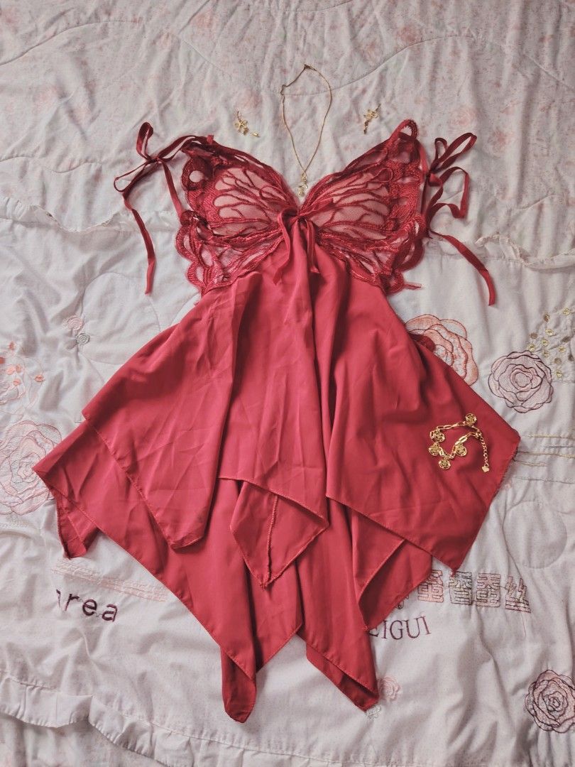 butterfly like nighties 🦋 (Category: Dresses) located in Hermosa. Submitted by lcvelycath (Listing ID 1463567544, Image 1). Description: size: m-l mine: ₱189 bid: ₱+10 lock: ₱389 (shipped) EOB: monday—september 28 (the seller is on vacation 😘) °. thrifted, pre-loved, or brand new but ready to wear (some aren't bcs i don't have the time to wash them, very sorryy :<) colors may vary due to lightning & quality 𐙚 °. check details before mine joy m