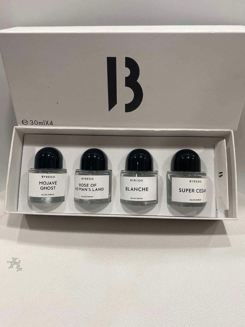 BYREDO 4x30ML PERFUME GIFT SET | PREMIUM QUALITY (Category: Fragrance & Deodorants) located in Quezon City. Submitted by embere_shop (Listing ID 1463558578, Image 1). Description: 📌 Perfect for yourself or as a gift! ✨ Whether you’re treating yourself or looking for a gift for birthdays and any special occasion, this is a great choice. 💗 The scent is very close to 0G and long-lasting, perfect if you want something that smells premium without go