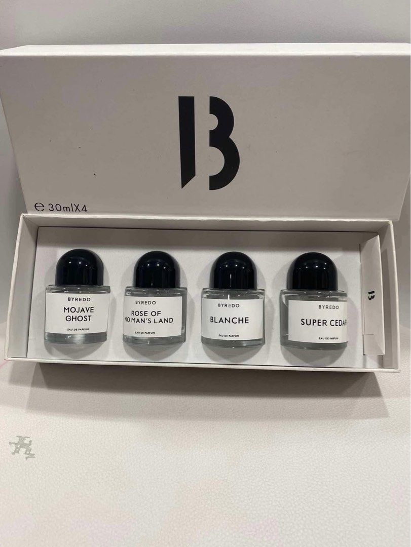 BYREDO 4x30ML PERFUME GIFT SET | PREMIUM QUALITY (Category: Fragrance & Deodorants) located in Quezon City. Submitted by embereshop2 (Listing ID 1463562454, Image 1). Description: 📌 Perfect for yourself or as a gift! ✨ Whether you’re treating yourself or looking for a gift for birthdays and any special occasion, this is a great choice. 💗 The scent is very close to 0G and long-lasting, perfect if you want something that smells premium without go