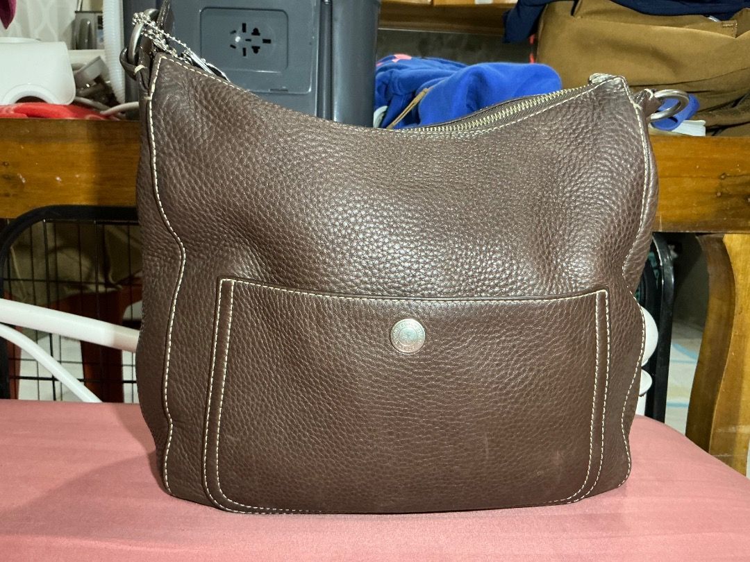 C O A C H (Category: Wallets & Card holders) located in Caloocan City. Submitted by dhanfilita (Listing ID 1463655345, Image 1). Description: .