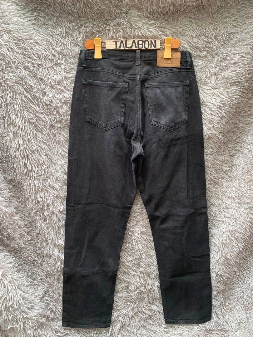 Calvin Klein Jeans (Category: Jeans) located in Bacolod City. Submitted by ocean_us (Listing ID 1463685203, Image 1). Description: Item: Calvin Klein Jeans ____________________________ Details: ▪️Dimes - W30 x L42 ▪️Hem 7.5 ▪️Complete Tags Pm, Thanks ✅We ship Nationwide via Jnt Express ✅We do video call for assurance 📍Bacolod City Negros Occidental.