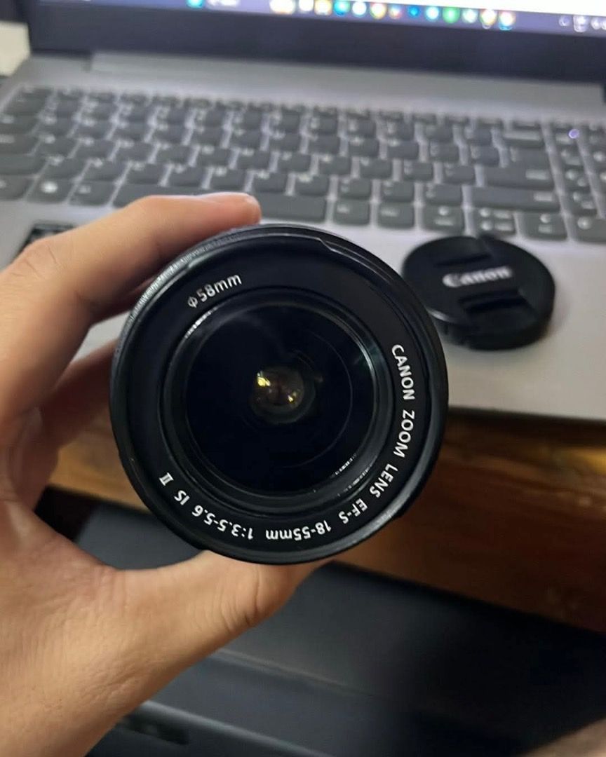 Canon 1500D Kit lens (Category: Lens & Kits) located in Caloocan City. Submitted by gxbefred (Listing ID 1463685550, Image 1). Description: 18-55mm f/3.5-5.6 IS II.