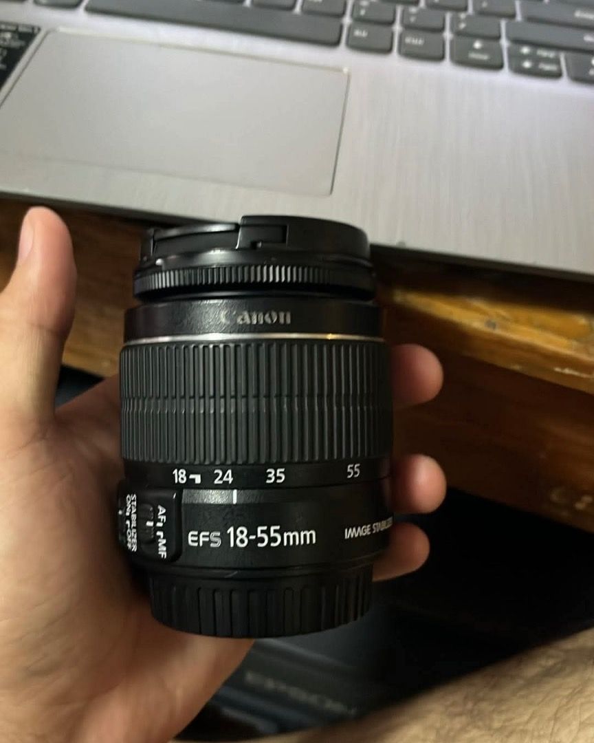 Canon 1500D Kit lens (Category: Lens & Kits) located in Caloocan City. Submitted by gxbefred (Listing ID 1463685550, Image 3). Description: 18-55mm f/3.5-5.6 IS II.