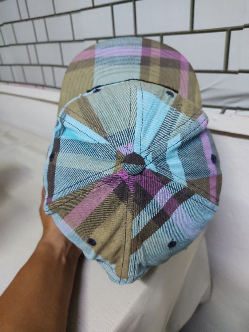 Cap Element (Category: Cap & Hats) located in Melaka Tengah. Submitted by ek_thriftstore90 (Listing ID 1463708996, Image 2). Description: (FAST PAYMENT ONLY) Original Select Item Bundle.. Topi sudah siap basuh,reshape.. Saiz: Dewasa..(free size) Kondisi: 9/10.. Boleh rujuk pada gambar.. (HARGA TIDAK TERMASUK POS) Cas postage SM RM8/ S/S RM15 (Dalam kotak) Defod cas kotak RM2.. Berminat boleh wsap.. (No whatsp 0172505841) Instagram: enkepenk.capst