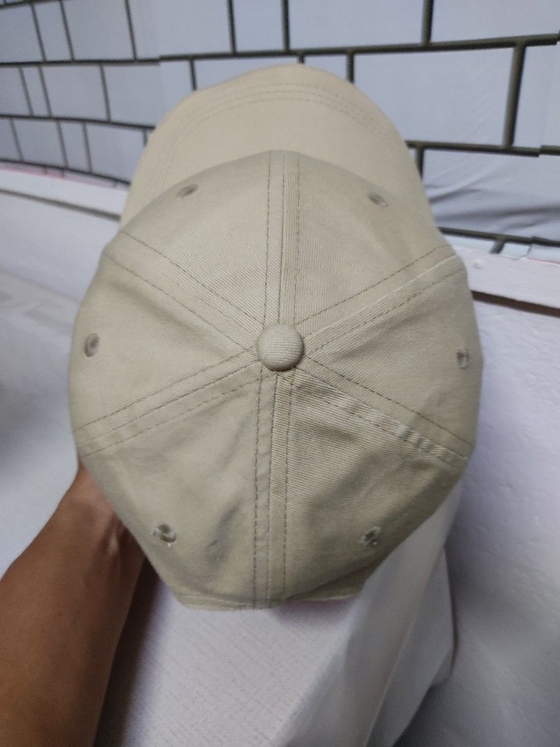 Cap Roxy (Category: Cap & Hats) located in Melaka Tengah. Submitted by ek_thriftstore90 (Listing ID 1463719939, Image 2). Description: (FAST PAYMENT ONLY) Original Select Item Bundle.. Topi sudah siap basuh,reshape.. Warna: biege.. Saiz: Dewasa..(free size) Kondisi: 9/10.. Boleh rujuk pada gambar.. (HARGA TIDAK TERMASUK POS) Cas postage SM RM8/ S/S RM15 (Dalam kotak) Defod cas kotak RM2.. Berminat boleh wsap.. (No whatsp 0172505841) Instagram: en
