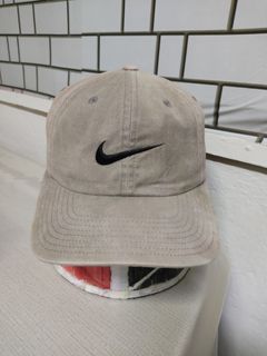 (Category: ) located in . Submitted by ek_thriftstore90 (Listing ID 1463709393, Image 1). Description: .