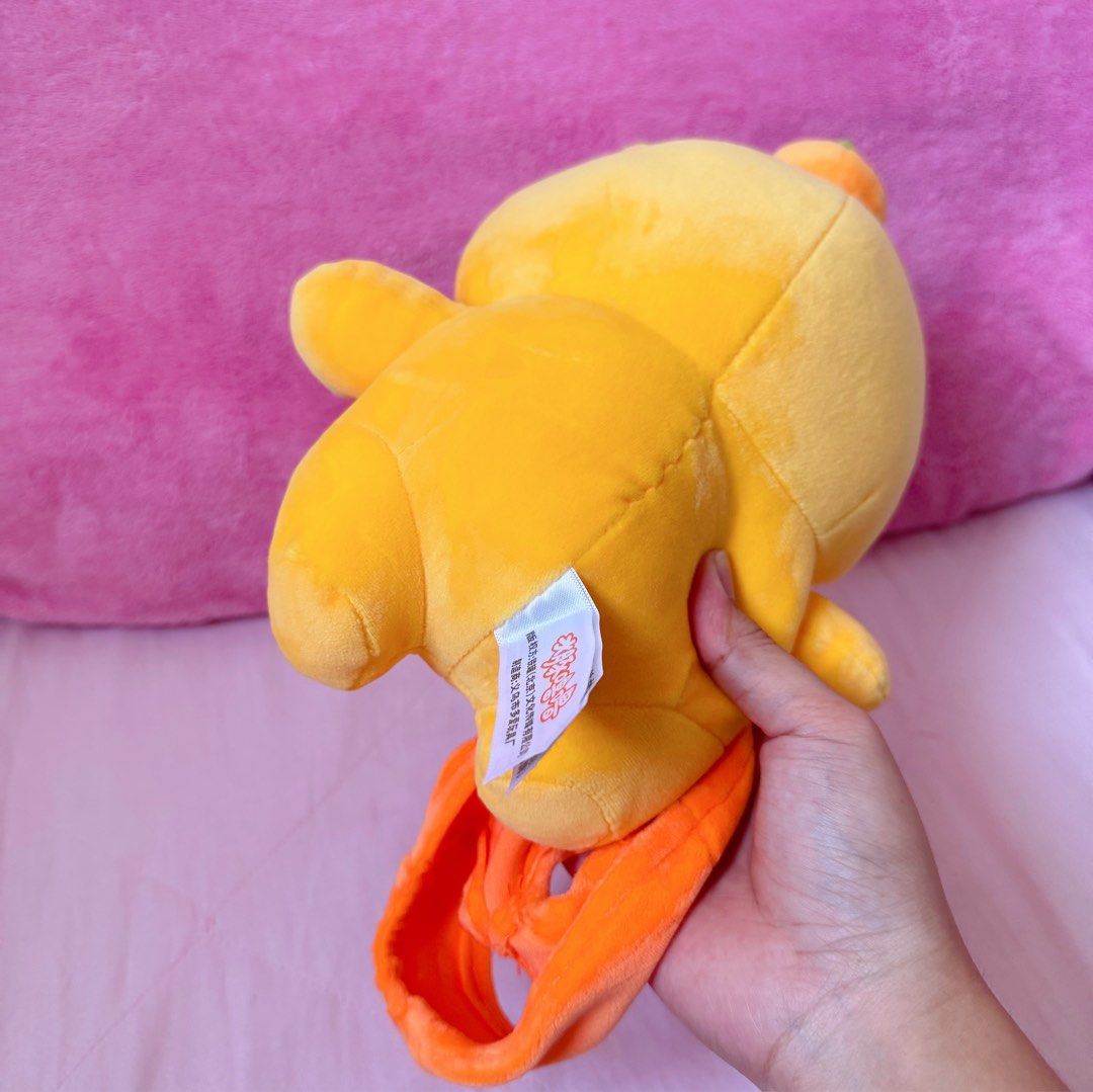 Capybara Lulu Medium Plush (Category: Plushies & Soft Toys) located in Manila. Submitted by ashyyel_ (Listing ID 1463679215, Image 3). Description: mallowtype .