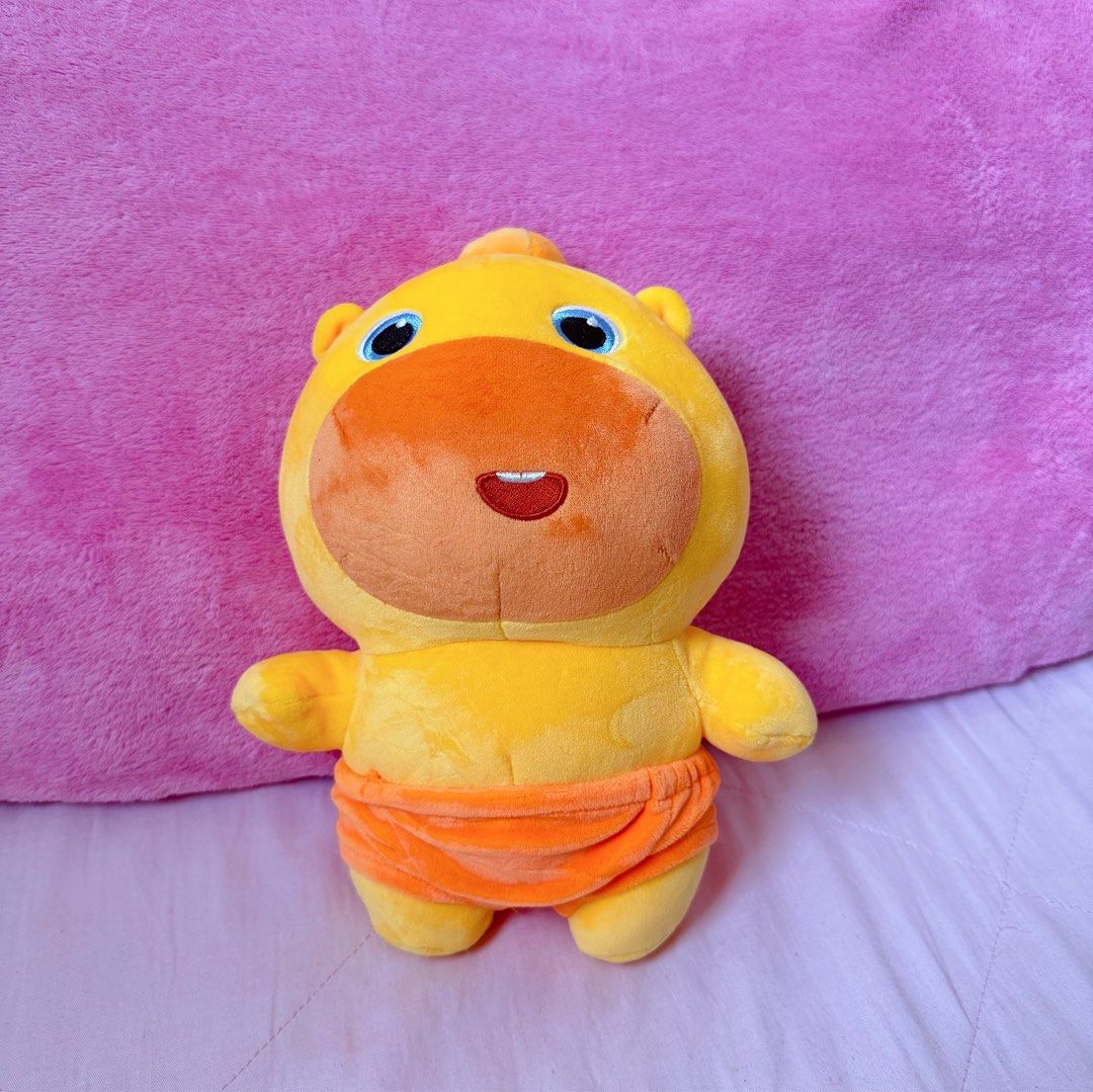 Capybara Lulu Medium Plush (Category: Plushies & Soft Toys) located in Manila. Submitted by ashyyel_ (Listing ID 1463679215, Image 1). Description: mallowtype .