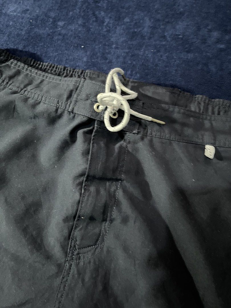 Cargo Utility Shorts (Category: Shorts) located in Antipolo. Submitted by jerpilemon (Listing ID 1463595751, Image 3). Description: 32x20.