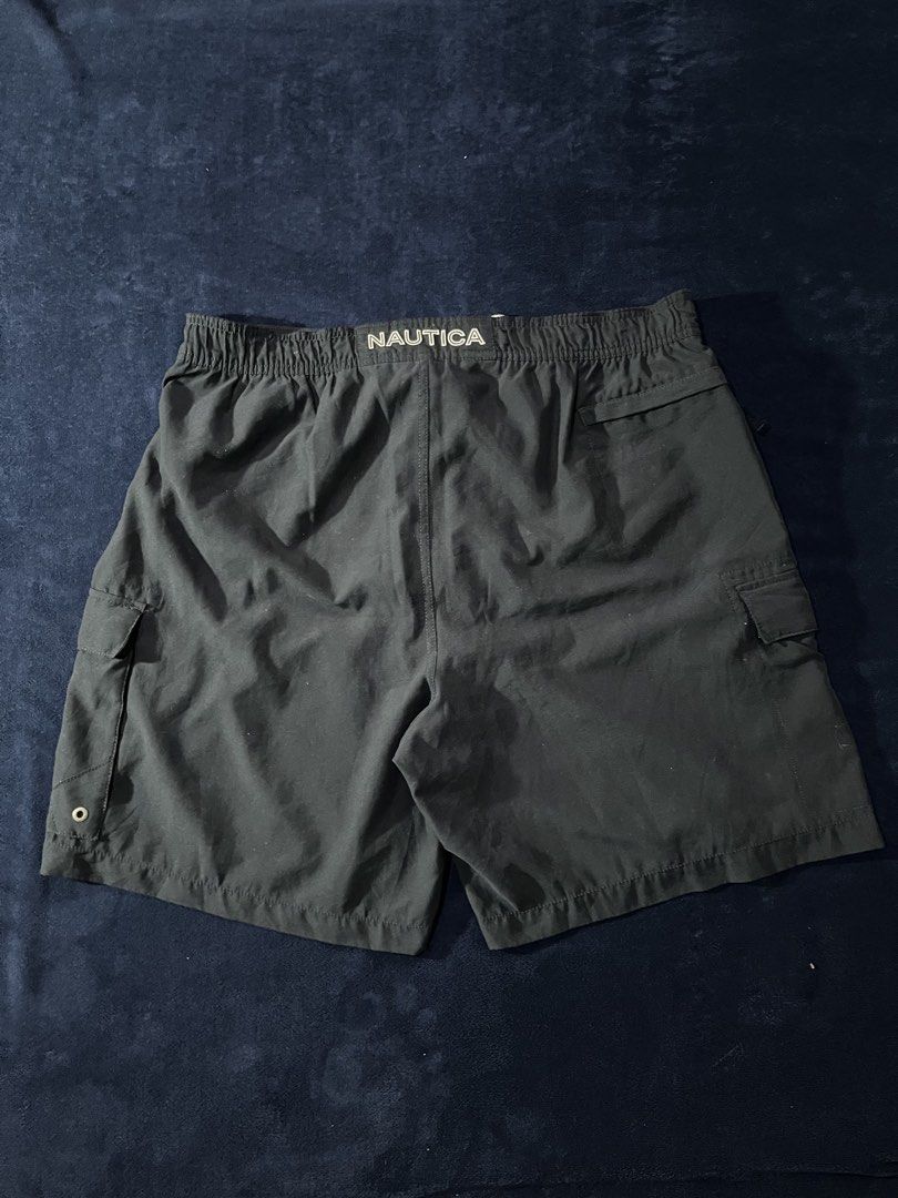 Cargo Utility Shorts (Category: Shorts) located in Antipolo. Submitted by jerpilemon (Listing ID 1463595751, Image 2). Description: 32x20.