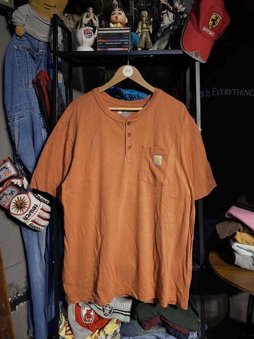 CARHARTT HENLEY SHIRT (Category: Tshirts & Polo Shirts ) located in San Pablo. Submitted by genesisllo24149 (Listing ID 1463662337, Image 2). Description: CARHARTT HENLEY SHIRT LENGTH -> 32 WIDTH -> 25 ISSUE -> LINTS CONDITION -> GOOD DM TO PURCHASE 📥 DISCLAIMER: - Please manage your expectations, posted items are preloved, used & thrifted -Actual color may vary due to lighting -Flaker will be posted.