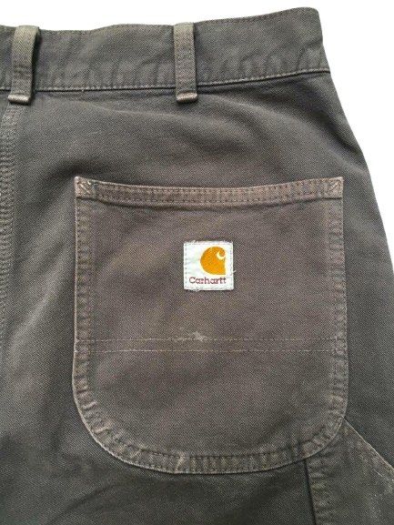 Carhartt paint splatter vintage (Category: Jeans) located in Tuguegarao City. Submitted by thriftnidelll (Listing ID 1463678842, Image 3). Description: .