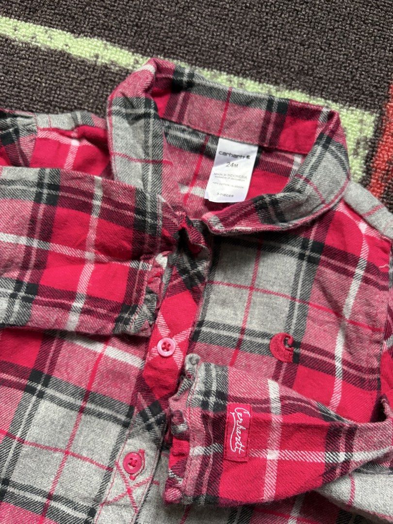 Carhartt Polo (Category: Babies & Kids Fashion) located in Asingan. Submitted by gorgjuls8 (Listing ID 1463616067, Image 2). Description: .