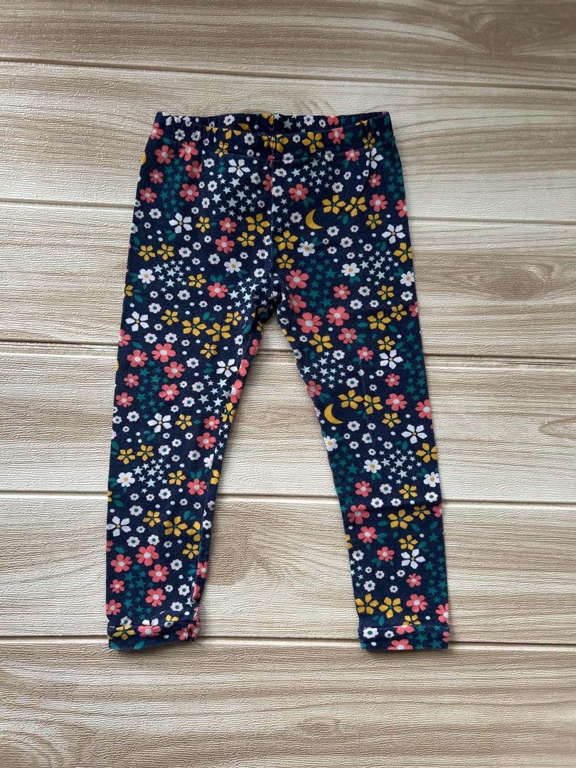 Carters leggings 12-18m (Category: Babies & Kids Fashion) located in Cebu City. Submitted by yjainani (Listing ID 1463707370, Image 1). Description: .