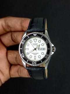 (Kategori: ) berada di . Dikirim oleh origamiring_vintage_watch (ID iklan 1463663079, Gambar 1). Deskripsi: .