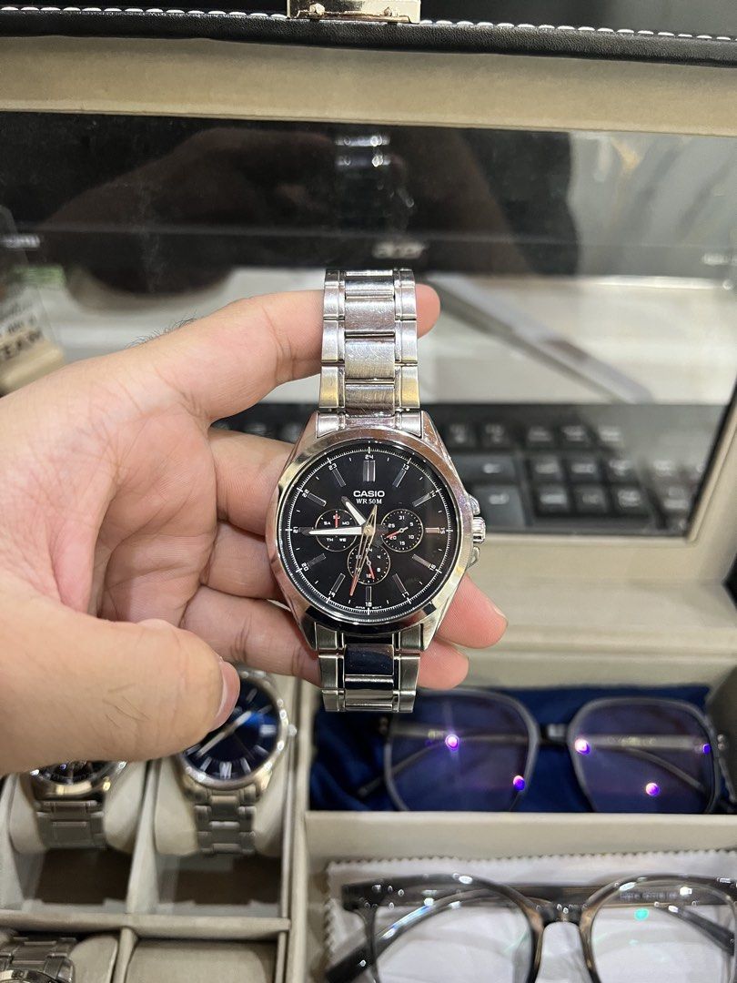 Casio Watch l MTP-SW300D-1A (Category: Luxury Watches) located in Manila. Submitted by jdstrll (Listing ID 1463702528, Image 2). Description: Code: Casio MTP-SW300D-1A Original Price: ₱4,500 Selling Price Only: ₱3,000 Issue Minimal Scratches Normal Second hand watch/ Decluttering ✅ Need battery replacement -since naka stock lang at hindi ✅Price slightly negotiable Reason to sell: impulsive Buying not gonna use anymore. ✅Authentic Casio ✅Watch and