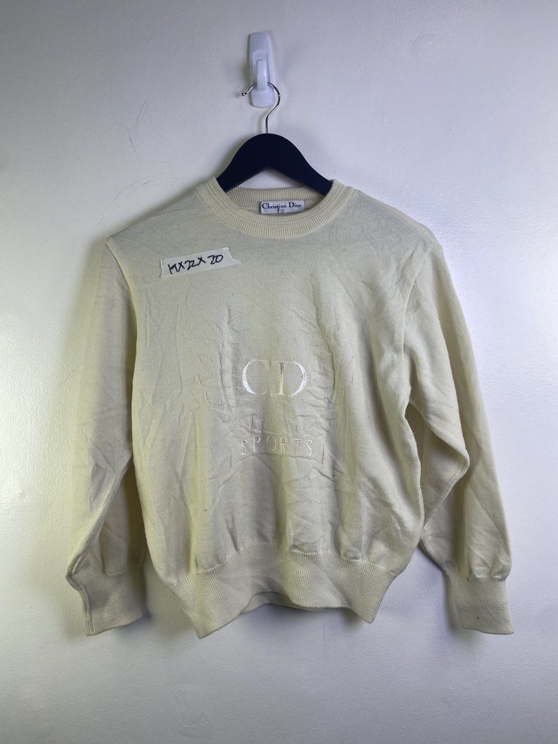CD Sweater (Category: Longsleeves) located in Manila. Submitted by declutterpromax (Listing ID 1463605843, Image 1). Description: .