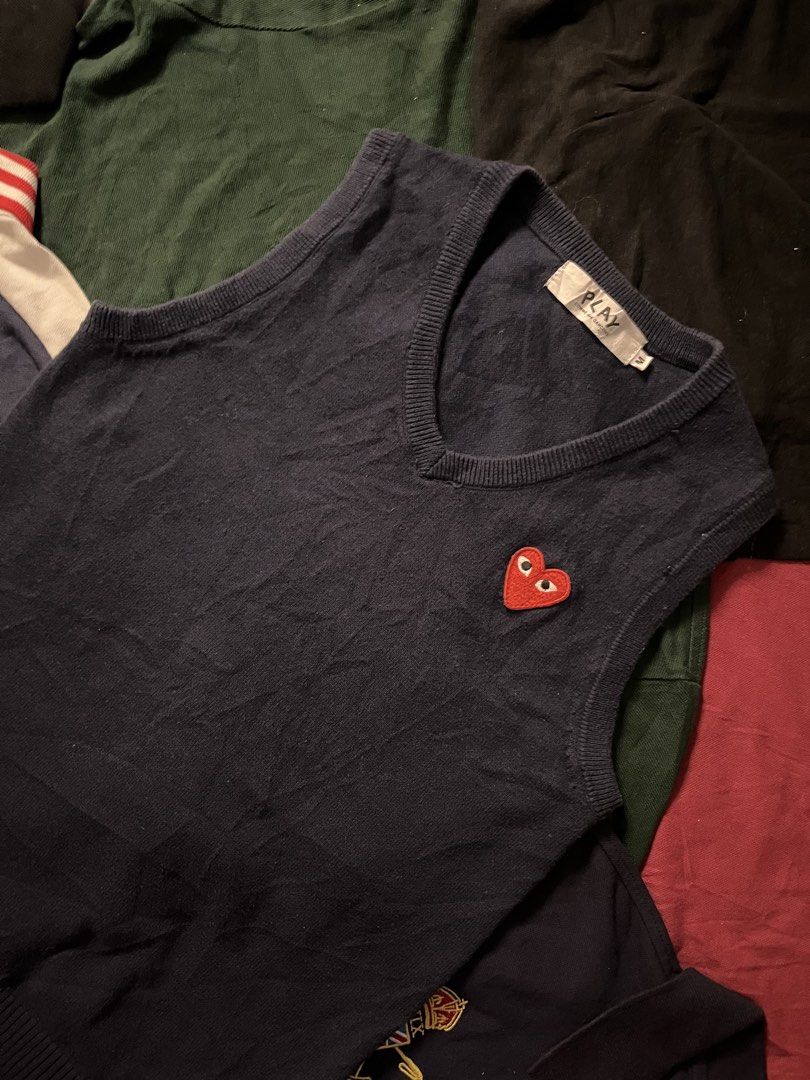 Cdg Play Vest (Category: Vests) located in Manila. Submitted by urbanhits (Listing ID 1463607923, Image 2). Description: CDG PLAY VEST / 23.5 length / 17 width / 10/10 Condition 10/10 Color Rate Need wash (issue).