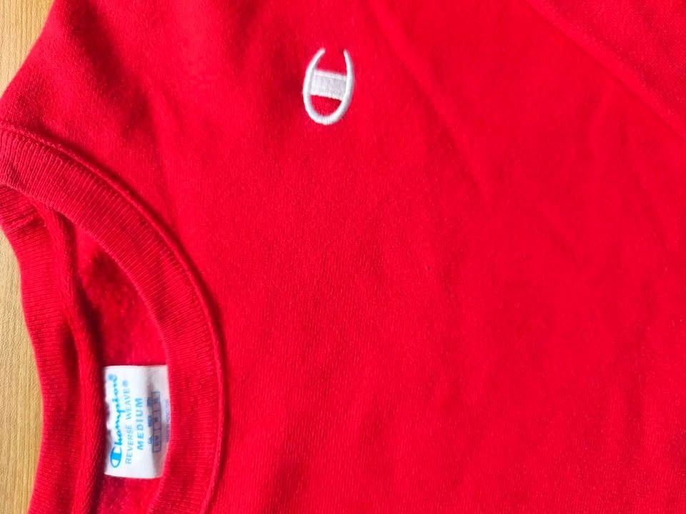 Champion Reverse Weave Crewneck Sweatshirt - Red (Category: Coats, Jackets and Outerwear) located in Manila. Submitted by bossjear (Listing ID 1463677634, Image 2). Description: Boxy type Width 22 X Length 23 Paco Manila Lalamove, J&T, or pick-up .