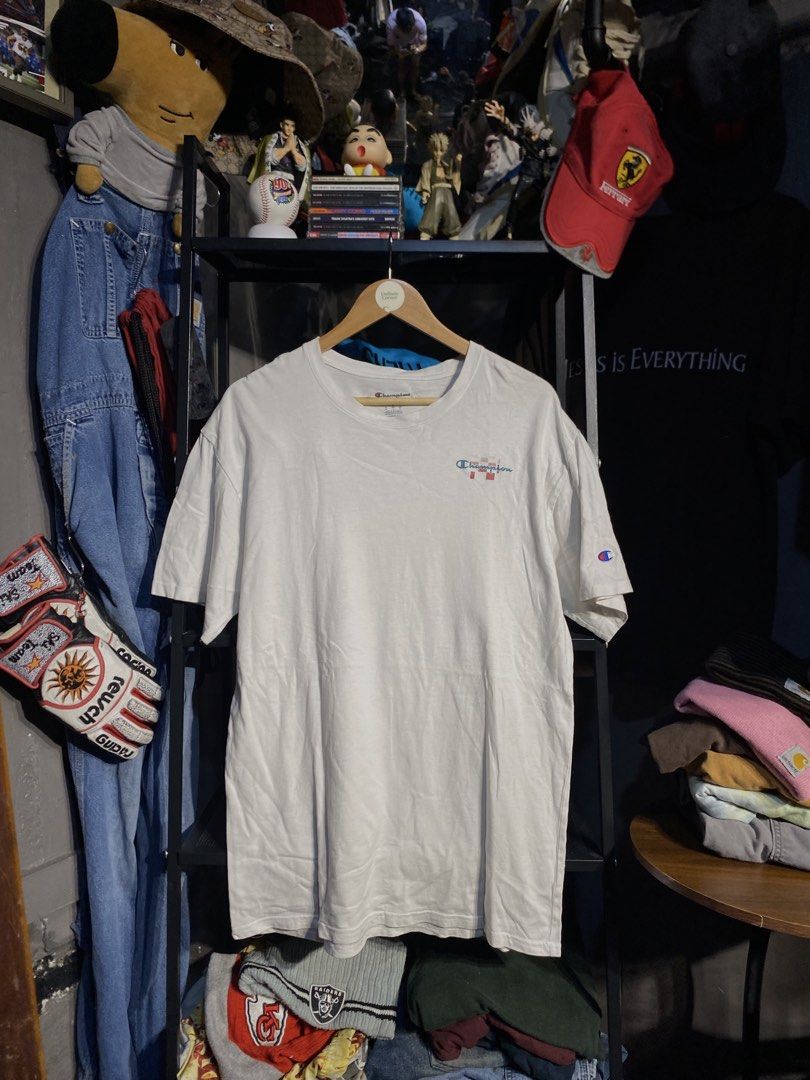 CHAMPION SHIRT (Category: Tshirts & Polo Shirts ) located in San Pablo. Submitted by genesisllo24149 (Listing ID 1463662674, Image 3). Description: CHAMPION SHIRT LENGTH -> 31 WIDTH -> 20.5 ISSUE -> NONE CONDITION -> EXCELLENT DM TO PURCHASE 📥 DISCLAIMER: - Please manage your expectations, posted items are preloved, used & thrifted -Actual color may vary due to lighting -Flaker will be posted.