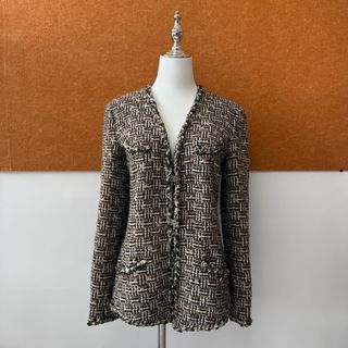 （分類：）位於 。 由 lion_resells 提交（商品編號 1463623115，圖片 1）。簡介： 。