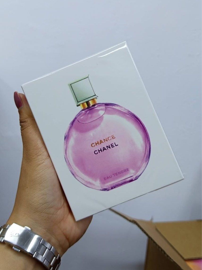CHANEL CHANCE EAU TENDRE EDP | PREMIUM QUALITY (Category: Fragrance & Deodorants) located in Quezon City. Submitted by embere_shop (Listing ID 1463741734, Image 1). Description: 📌 Perfect for yourself or as a gift! ✨ Whether you’re treating yourself or looking for a gift for birthdays and any special occasion, this is a great choice. 💗 The scent is very close to 0G and long-lasting, perfect if you want something that smells premium without goin