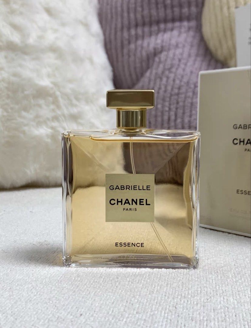 Chanel Gabrielle Essence 100mL (Category: Fragrance & Deodorants) located in Quezon City. Submitted by yswliu66 (Listing ID 1463736878, Image 1). Description: 100mL fsm w/box unli legit check :)) slightly nego can send more pics for lc upon request ✨.