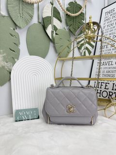 （分類：）位於 。 由 acluxuryhk 提交（商品編號 1463612297，圖片 1）。簡介： 。